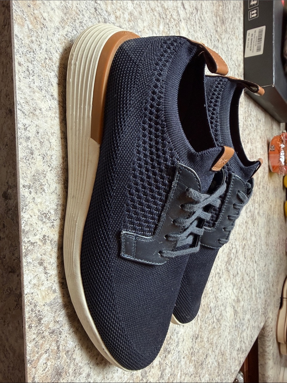 Men's Navy Knit Sneaker with Tan Heel Tab